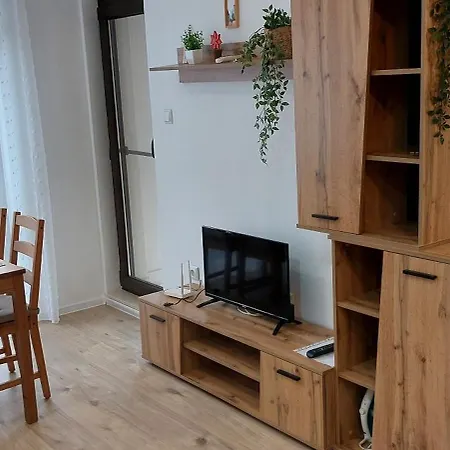 арина Apartment Pomorie